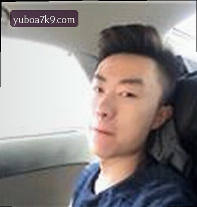 李薇